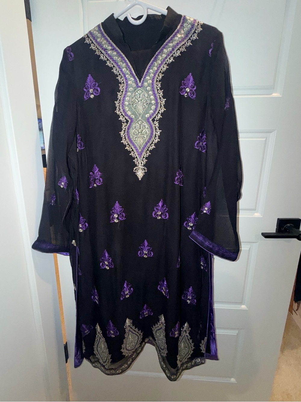 Fancy Pakistani Shalwar Kameez